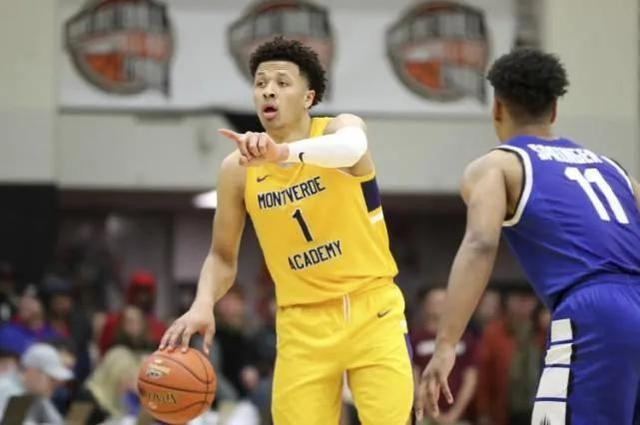 首胜显得更 首胜显得更