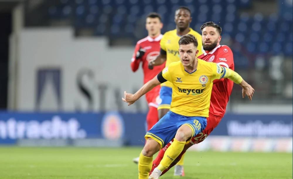 队捧起欧冠 队捧起欧冠